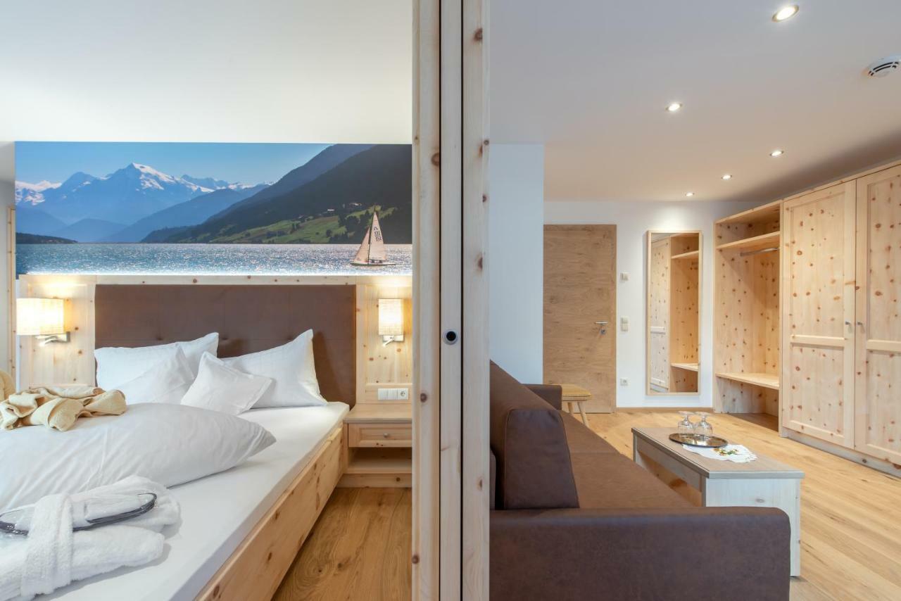 Hotel Theiner Curon Venosta Exterior photo